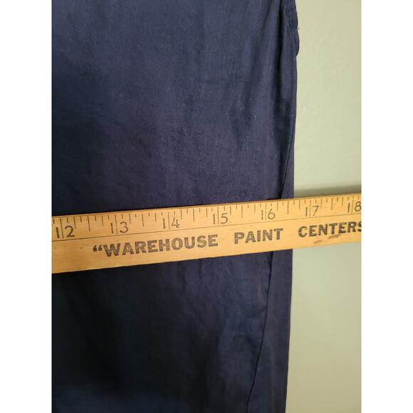 Women's Ann Taylor Loft Navy V Neck Sleeveless Blouse XS - Picture 3 of 4